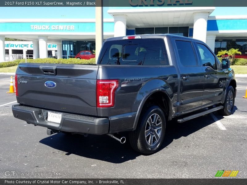 Magnetic / Black 2017 Ford F150 XLT SuperCrew