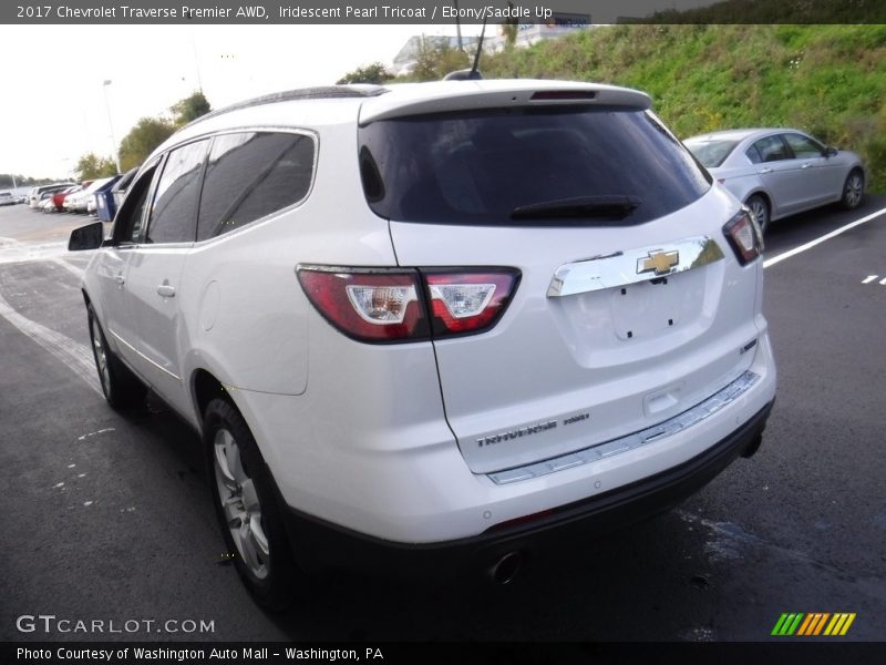 Iridescent Pearl Tricoat / Ebony/Saddle Up 2017 Chevrolet Traverse Premier AWD