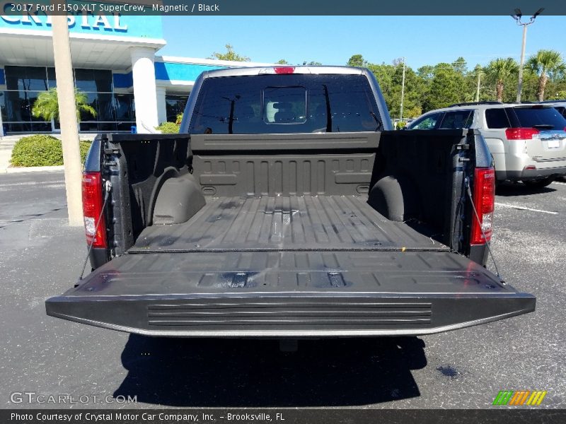 Magnetic / Black 2017 Ford F150 XLT SuperCrew