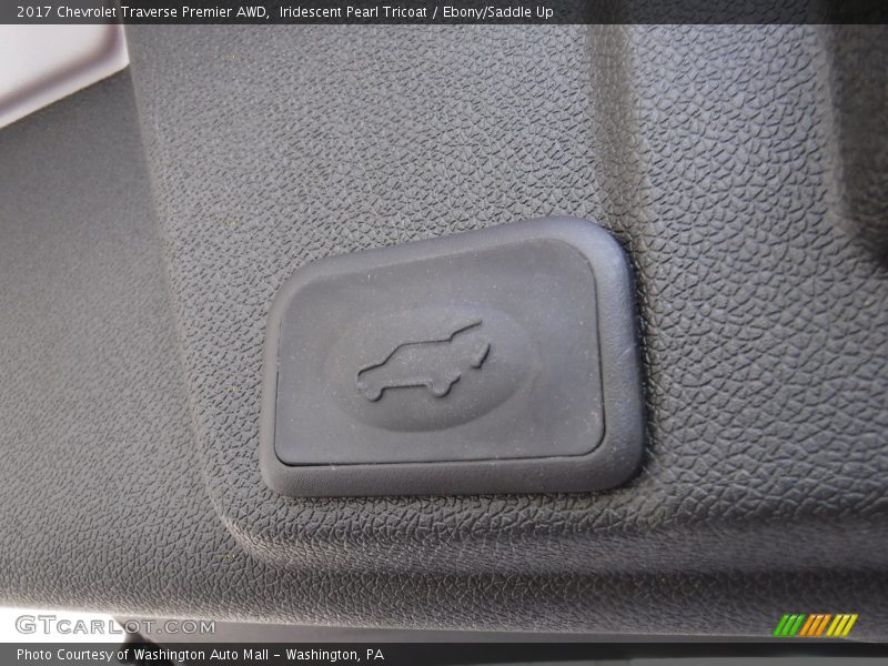 Iridescent Pearl Tricoat / Ebony/Saddle Up 2017 Chevrolet Traverse Premier AWD