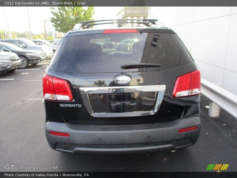 Ebony Black / Gray 2012 Kia Sorento LX AWD
