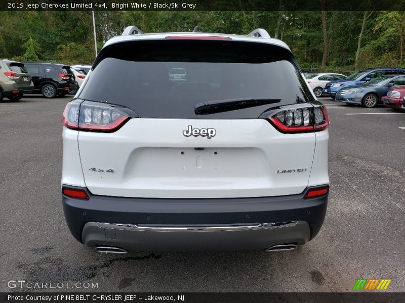 Bright White / Black/Ski Grey 2019 Jeep Cherokee Limited 4x4
