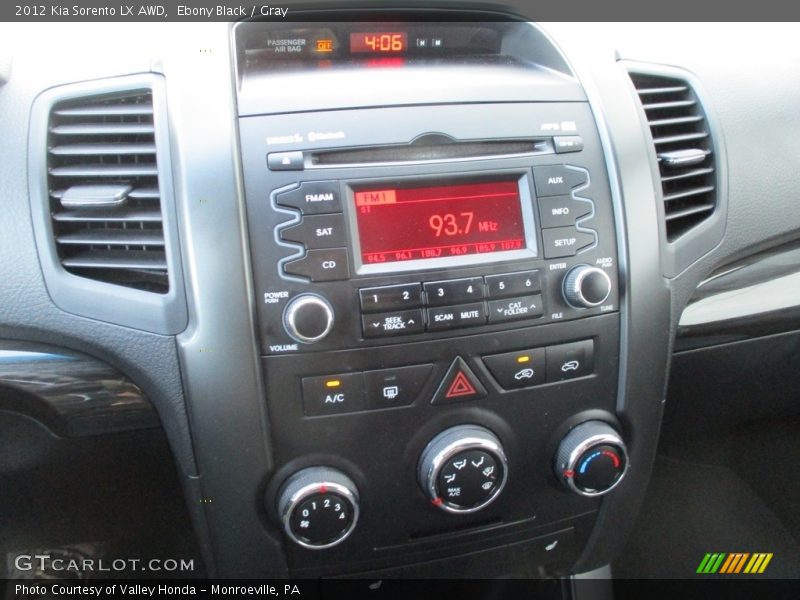 Ebony Black / Gray 2012 Kia Sorento LX AWD