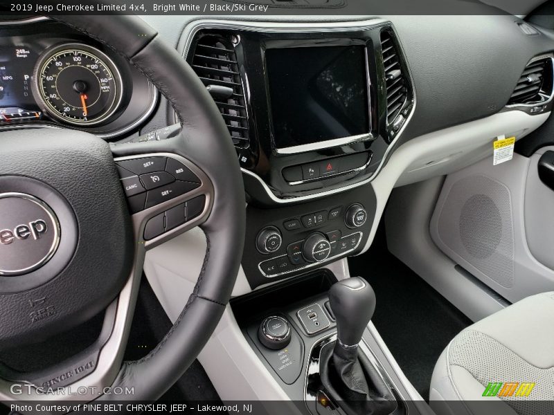 Bright White / Black/Ski Grey 2019 Jeep Cherokee Limited 4x4