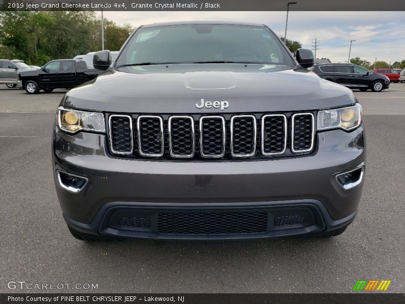 Granite Crystal Metallic / Black 2019 Jeep Grand Cherokee Laredo 4x4