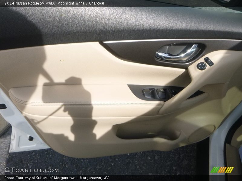 Moonlight White / Charcoal 2014 Nissan Rogue SV AWD