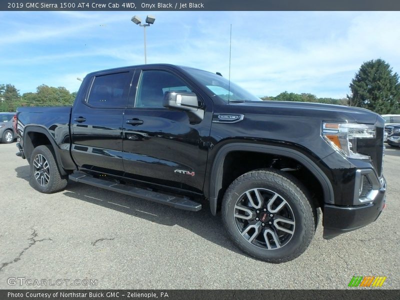 Front 3/4 View of 2019 Sierra 1500 AT4 Crew Cab 4WD