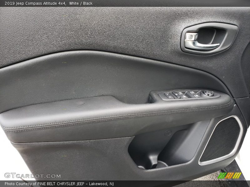 White / Black 2019 Jeep Compass Altitude 4x4