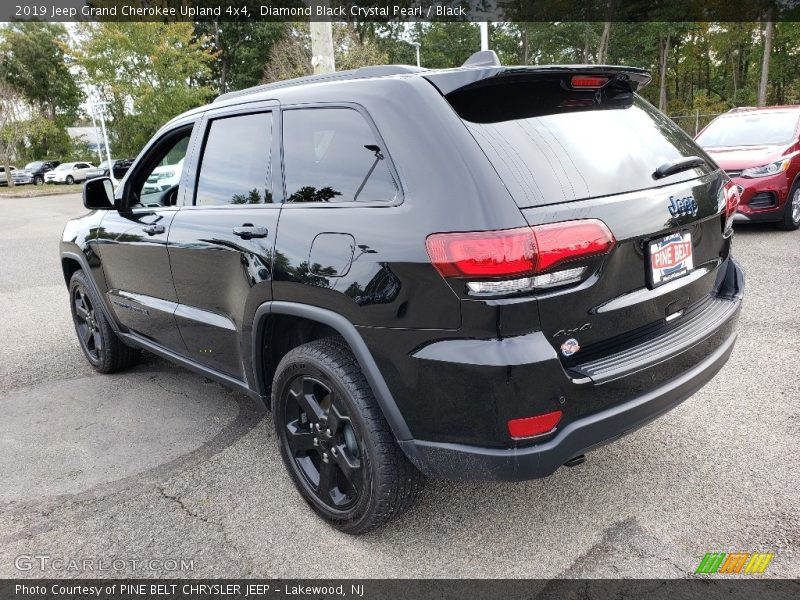 Diamond Black Crystal Pearl / Black 2019 Jeep Grand Cherokee Upland 4x4