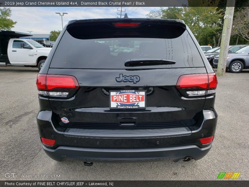 Diamond Black Crystal Pearl / Black 2019 Jeep Grand Cherokee Upland 4x4