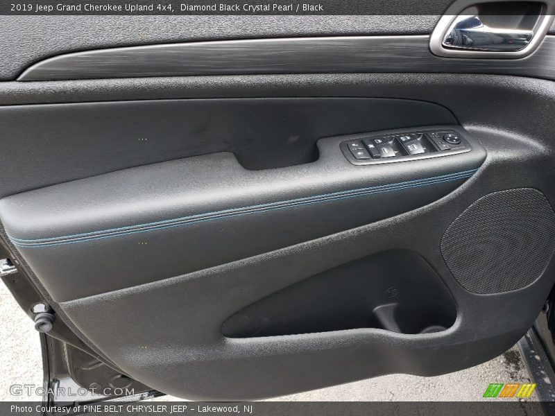 Diamond Black Crystal Pearl / Black 2019 Jeep Grand Cherokee Upland 4x4