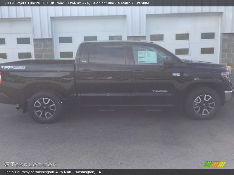 Midnight Black Metallic / Graphite 2019 Toyota Tundra TRD Off Road CrewMax 4x4