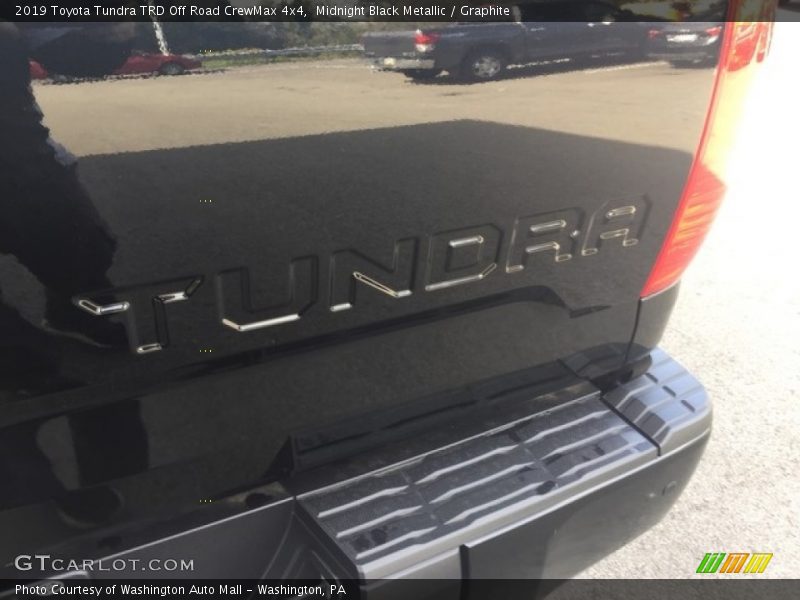 Midnight Black Metallic / Graphite 2019 Toyota Tundra TRD Off Road CrewMax 4x4