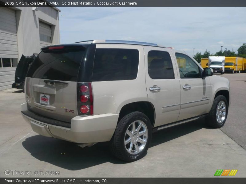 Gold Mist Metallic / Cocoa/Light Cashmere 2009 GMC Yukon Denali AWD