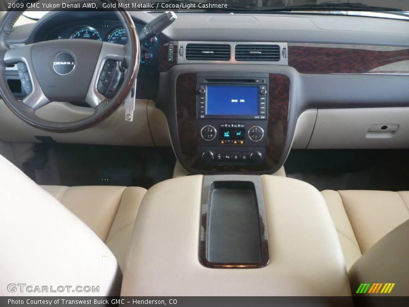 Gold Mist Metallic / Cocoa/Light Cashmere 2009 GMC Yukon Denali AWD