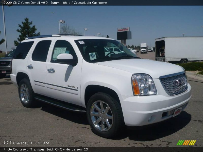 Summit White / Cocoa/Light Cashmere 2009 GMC Yukon Denali AWD