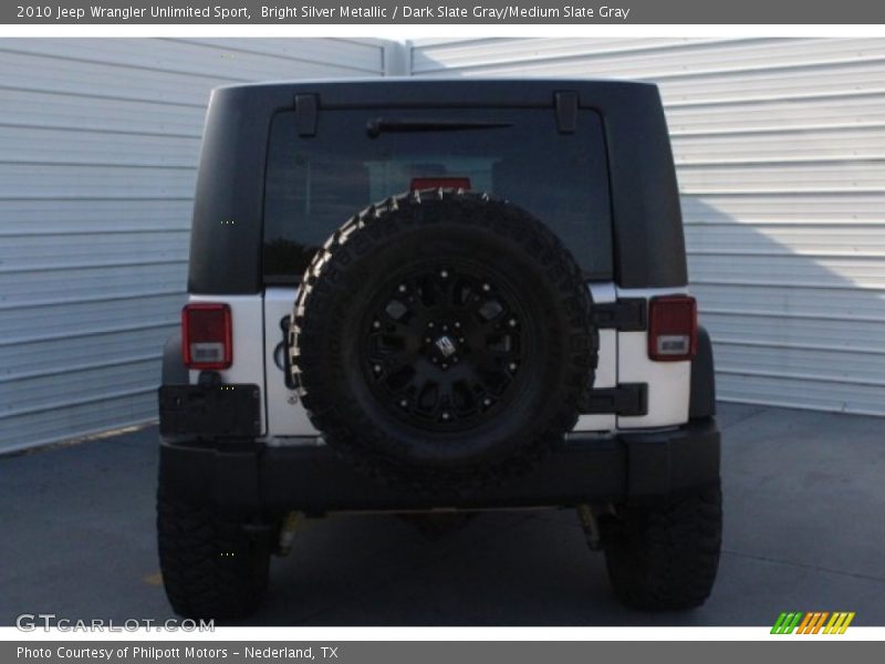 Bright Silver Metallic / Dark Slate Gray/Medium Slate Gray 2010 Jeep Wrangler Unlimited Sport