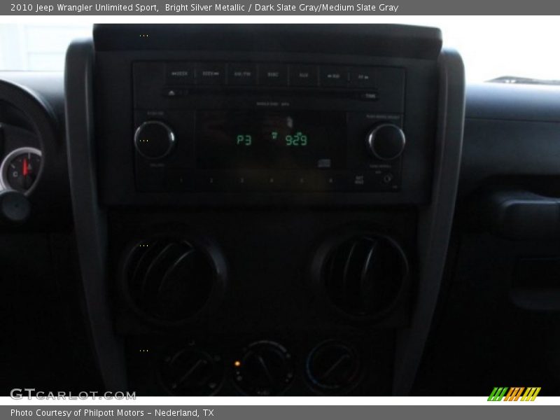 Bright Silver Metallic / Dark Slate Gray/Medium Slate Gray 2010 Jeep Wrangler Unlimited Sport