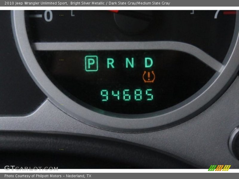 Bright Silver Metallic / Dark Slate Gray/Medium Slate Gray 2010 Jeep Wrangler Unlimited Sport