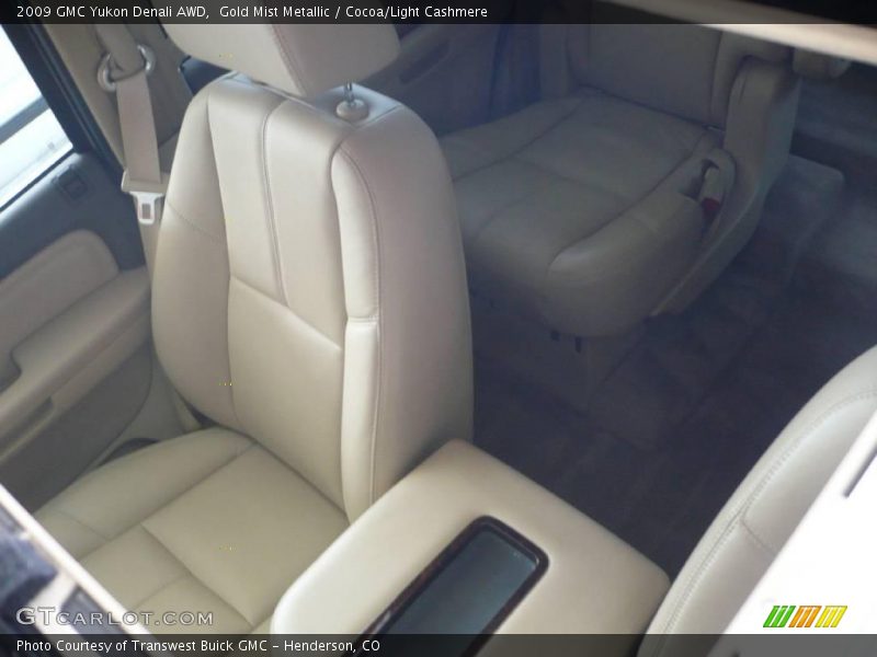 Gold Mist Metallic / Cocoa/Light Cashmere 2009 GMC Yukon Denali AWD