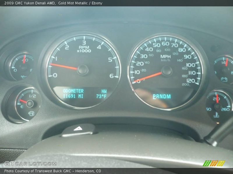 Gold Mist Metallic / Ebony 2009 GMC Yukon Denali AWD
