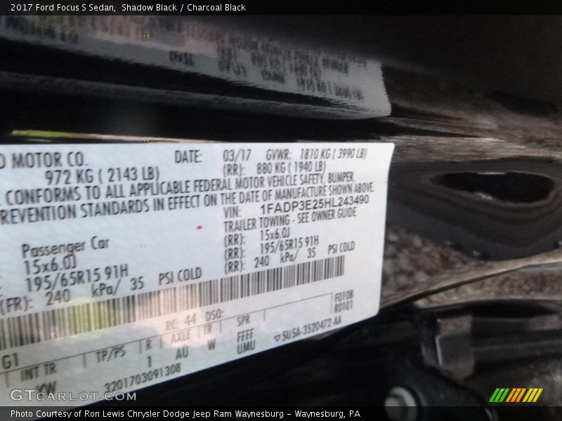 Shadow Black / Charcoal Black 2017 Ford Focus S Sedan