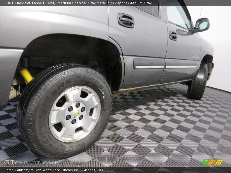 Medium Charcoal Gray Metallic / Graphite/Medium Gray 2001 Chevrolet Tahoe LS 4x4