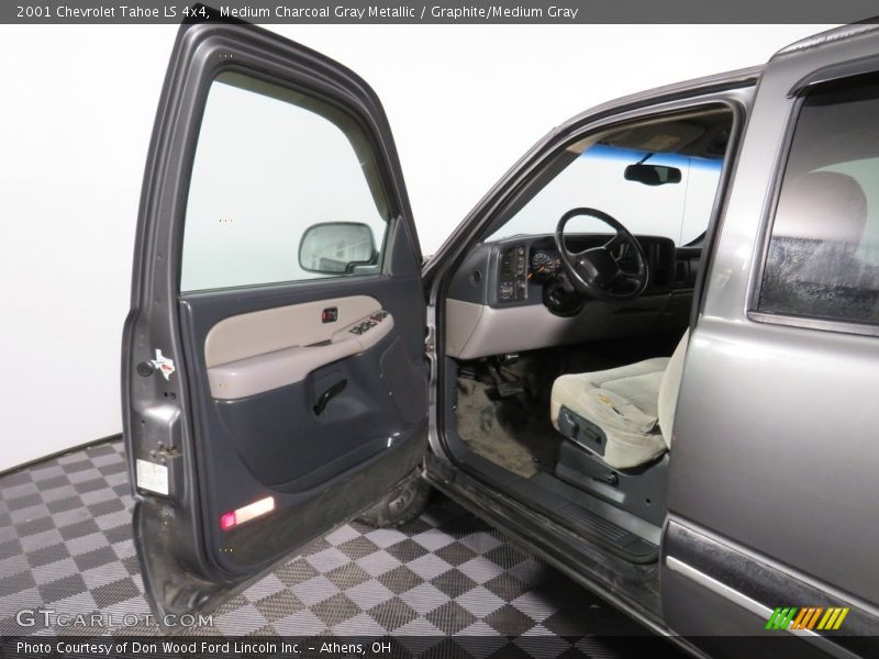 Medium Charcoal Gray Metallic / Graphite/Medium Gray 2001 Chevrolet Tahoe LS 4x4