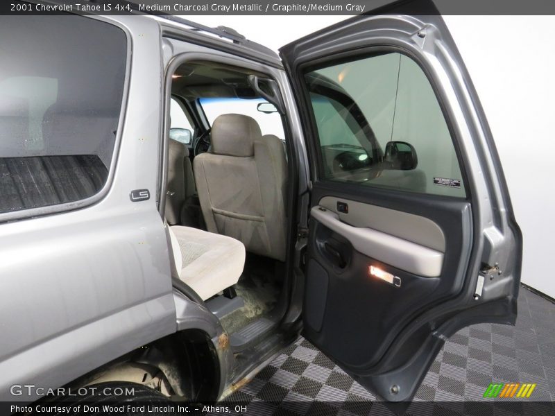 Medium Charcoal Gray Metallic / Graphite/Medium Gray 2001 Chevrolet Tahoe LS 4x4