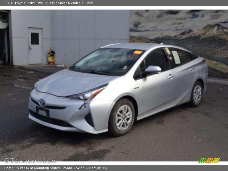 Classic Silver Metallic / Black 2016 Toyota Prius Two