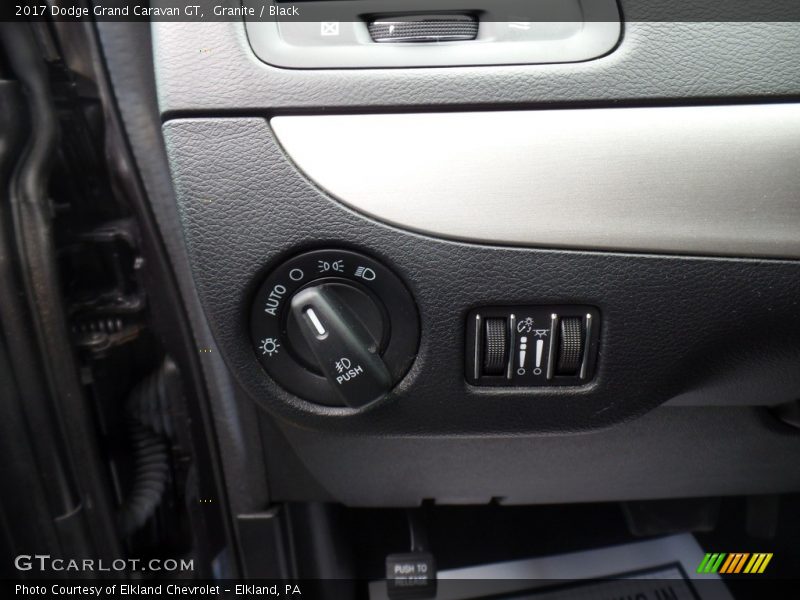 Granite / Black 2017 Dodge Grand Caravan GT
