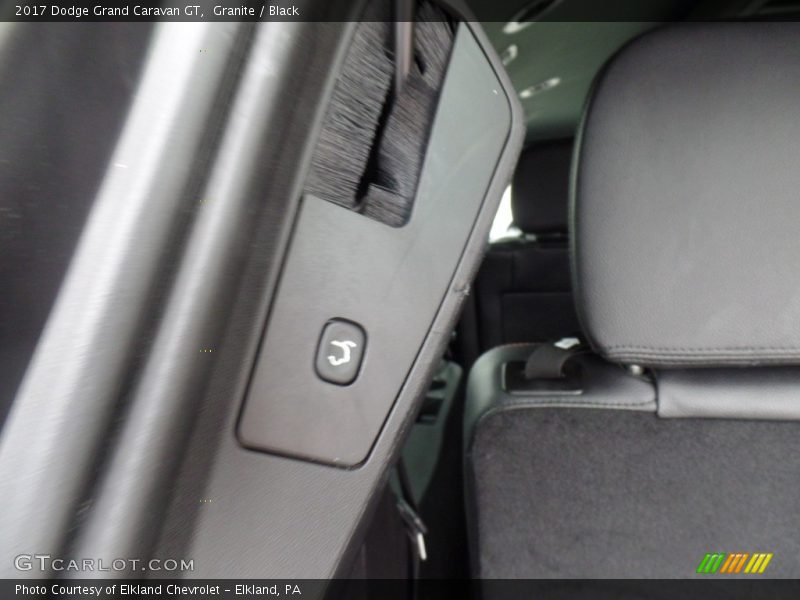 Granite / Black 2017 Dodge Grand Caravan GT