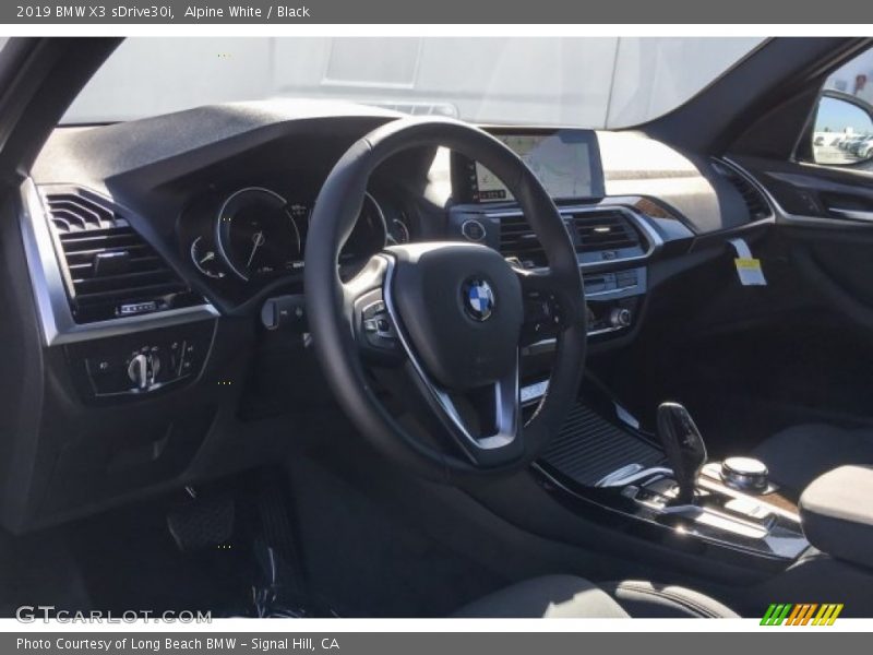 Alpine White / Black 2019 BMW X3 sDrive30i