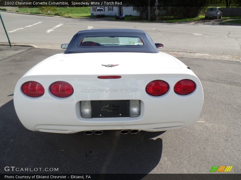 Speedway White / Torch Red 2002 Chevrolet Corvette Convertible