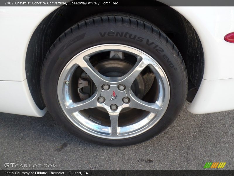 Speedway White / Torch Red 2002 Chevrolet Corvette Convertible