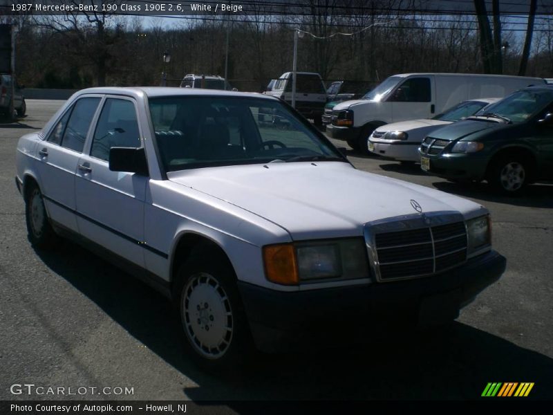 White / Beige 1987 Mercedes-Benz 190 Class 190E 2.6