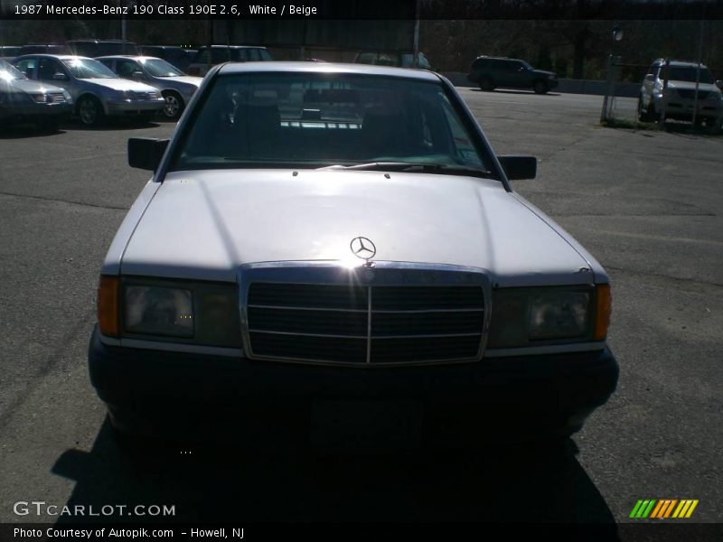 White / Beige 1987 Mercedes-Benz 190 Class 190E 2.6