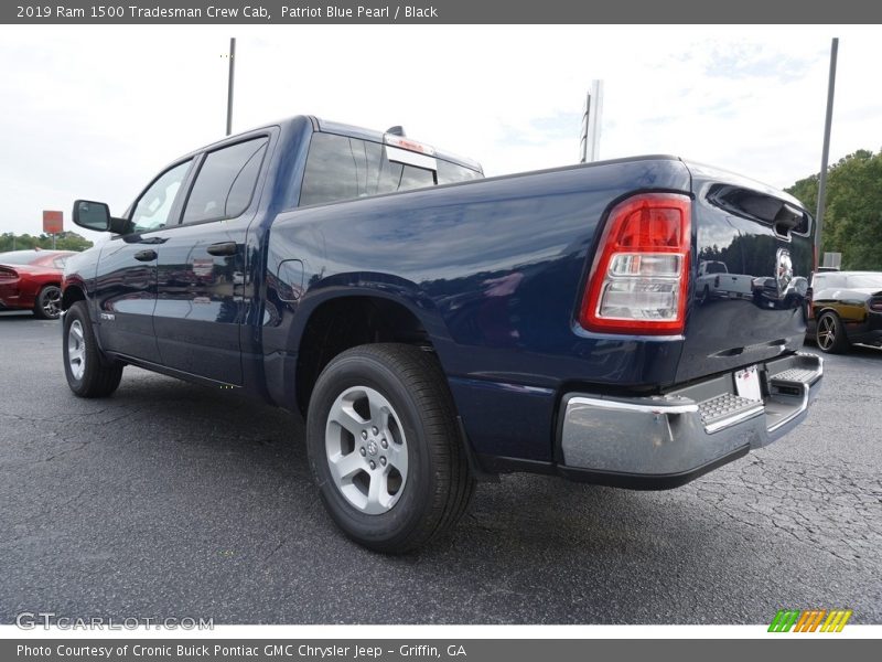 Patriot Blue Pearl / Black 2019 Ram 1500 Tradesman Crew Cab