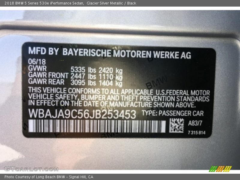 Glacier Silver Metallic / Black 2018 BMW 5 Series 530e iPerfomance Sedan
