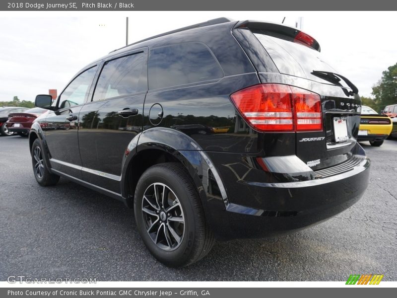 Pitch Black / Black 2018 Dodge Journey SE