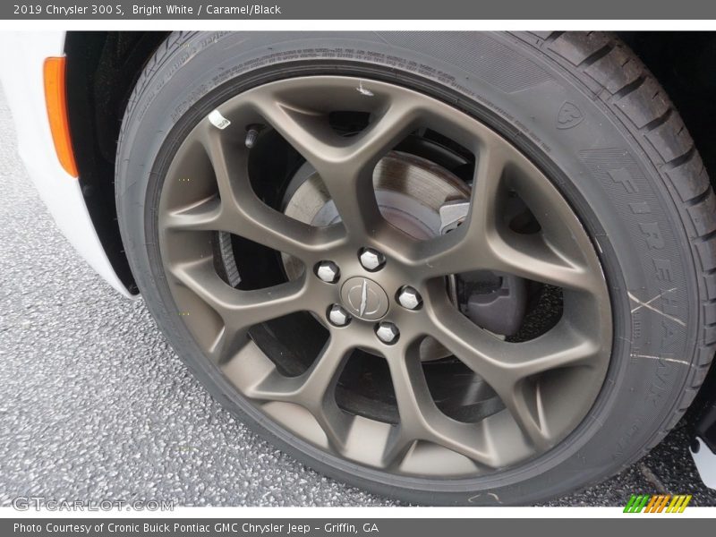  2019 300 S Wheel