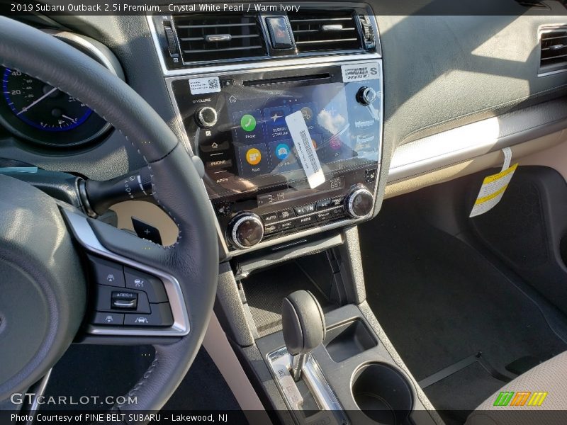 Crystal White Pearl / Warm Ivory 2019 Subaru Outback 2.5i Premium