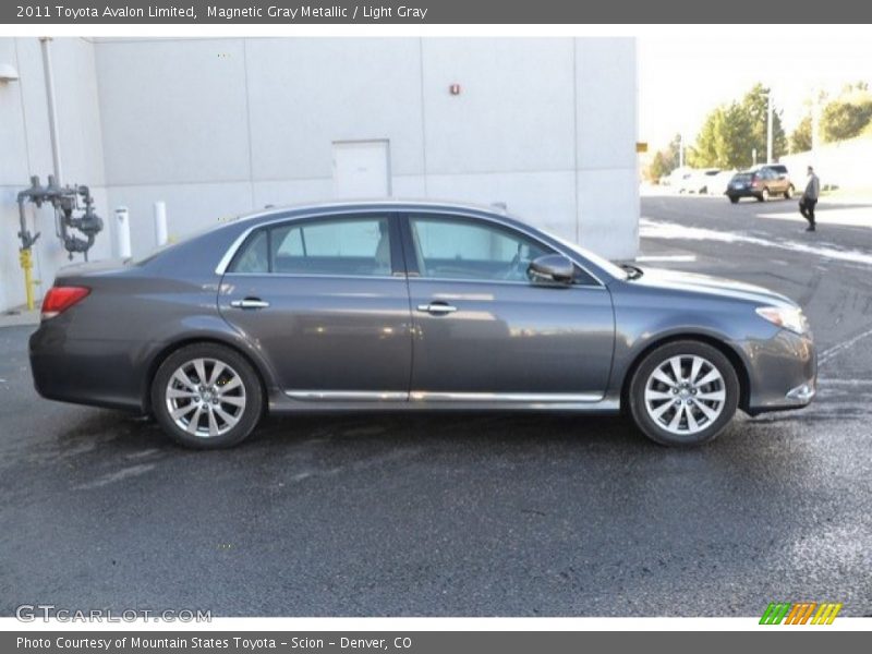 Magnetic Gray Metallic / Light Gray 2011 Toyota Avalon Limited