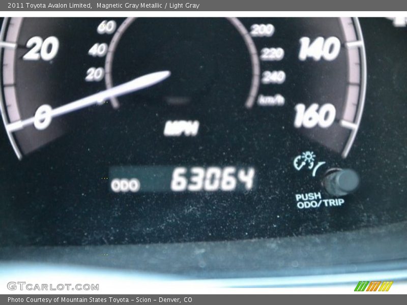 Magnetic Gray Metallic / Light Gray 2011 Toyota Avalon Limited