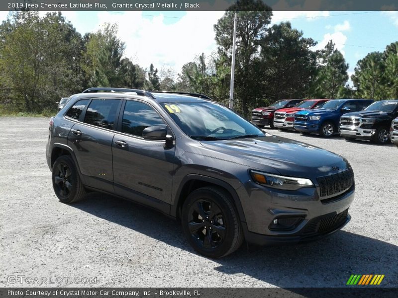 Granite Crystal Metallic / Black 2019 Jeep Cherokee Latitude Plus