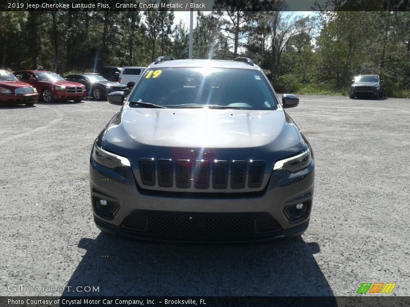 Granite Crystal Metallic / Black 2019 Jeep Cherokee Latitude Plus