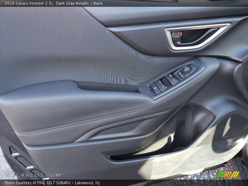 Dark Gray Metallic / Black 2019 Subaru Forester 2.5i