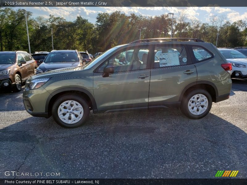 Jasper Green Metallic / Gray 2019 Subaru Forester 2.5i