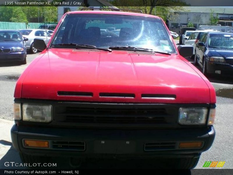 Ultra Red / Gray 1995 Nissan Pathfinder XE