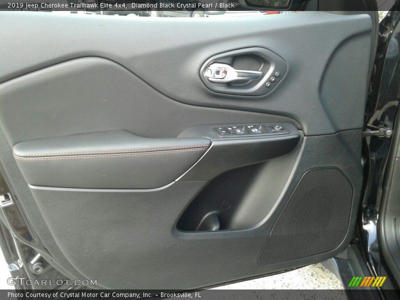 Diamond Black Crystal Pearl / Black 2019 Jeep Cherokee Trailhawk Elite 4x4